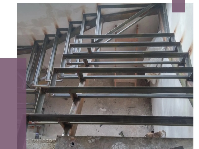 Демонтаж лестниц в Аксае от 4266 руб. 