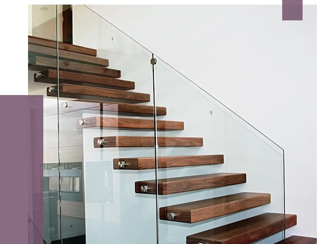 Стеклянные перила для лестницы в Аксае от 14728 руб.