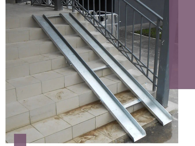 Пандусы для детских колясок в Аксае: изготовление и монтаж