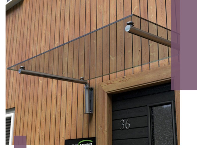 Стеклянные козырьки на входы и фасады в Аксае