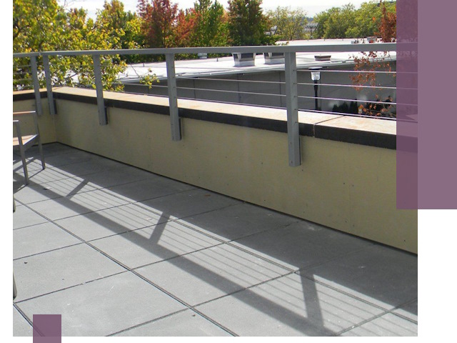 Металлические парапеты под ключ в Аксае: монтаж и изготовление