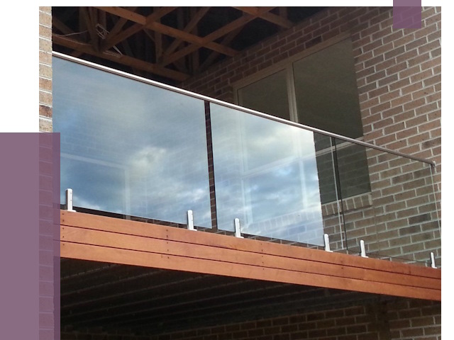 Стеклянные парапеты на крыше и террасе в Аксае от 11427 руб. | ПРОЛЁТ-Акс