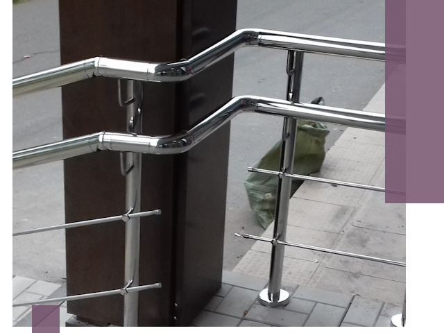 Монтаж поручней из нержавеющей стали в Аксае качественно и быстро